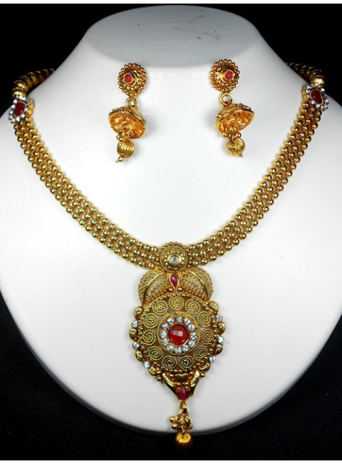 Exclusive Polki Set